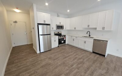 102 – 330 First St – Downtown Apt with elevator